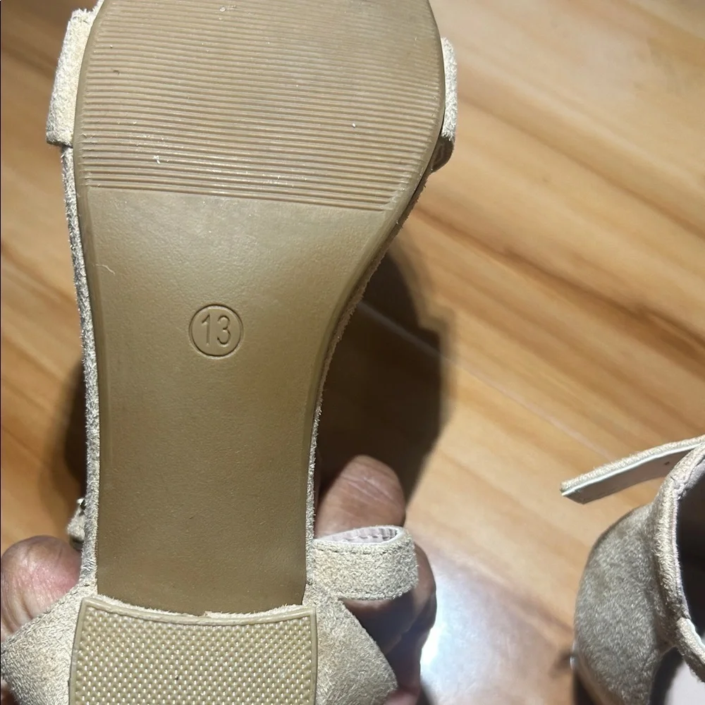 Annie Kids' Elegant Gold Dress Shoes